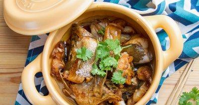 炸烹鳜鱼球的制作秘籍（传统美味，家常经典）