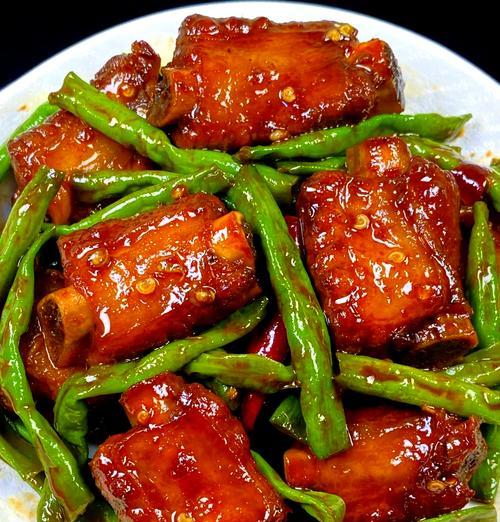 油焖豇豆的做法（一道简单易学的家常菜）