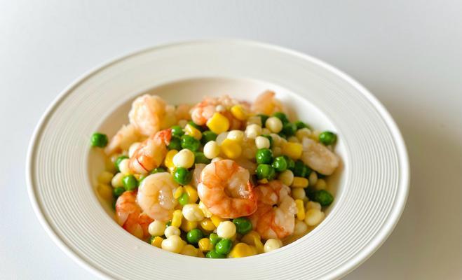 美食之玉米粒炒豌豆（香甜可口，色香味俱佳，健康美味的家常菜）
