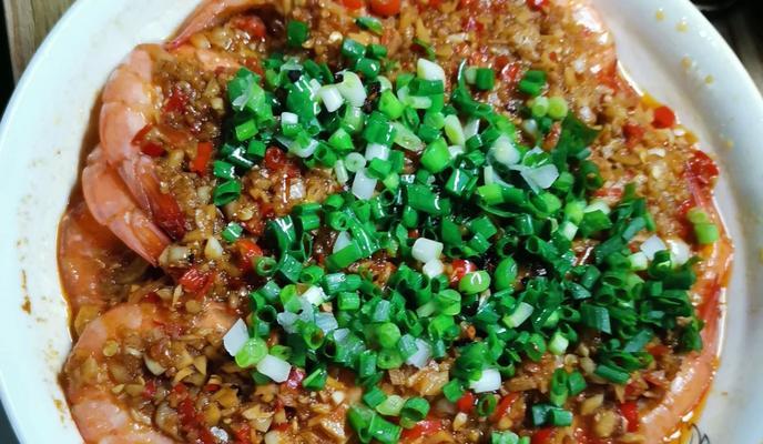 用蒜蓉粉丝蒸大虾，不一样的美味！（一道简单又美味的海鲜料理）