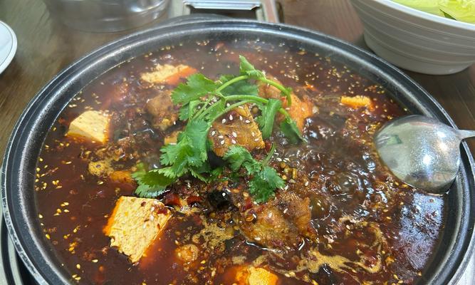 酸菜豆花的制作方法（手把手教你做出地道的酸菜豆花）