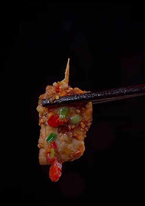 美味烤肉串的制作技巧（以缤纷食材打造多彩口感）