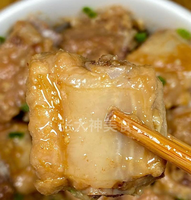竹筒蒸排骨（独特口感，美味可口，健康营养）