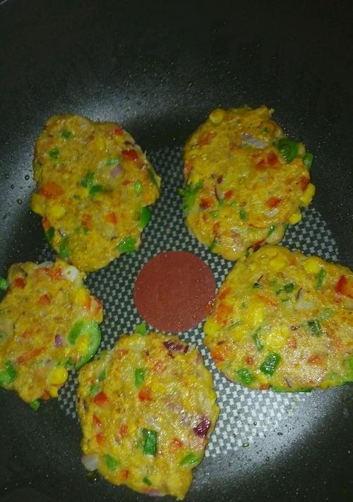 包菜炒杂粮饼，健康美味又简单（用杂粮打造高纤维、低脂肪、低热量的美食）