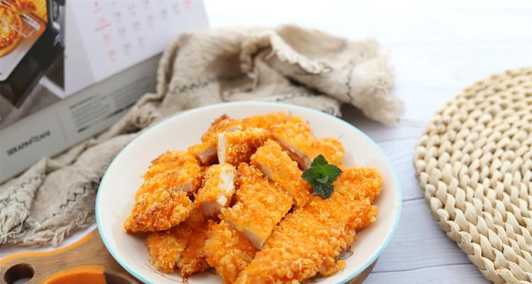 柚香起司鸡排的制作方法（一道美味的家常菜，让你的味蕾感到惊喜）