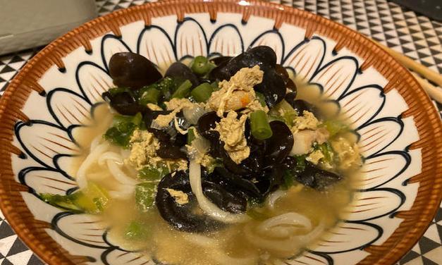 双菇打卤面的制作方法（享受美味的双菇卤面，让你的味蕾狂欢）